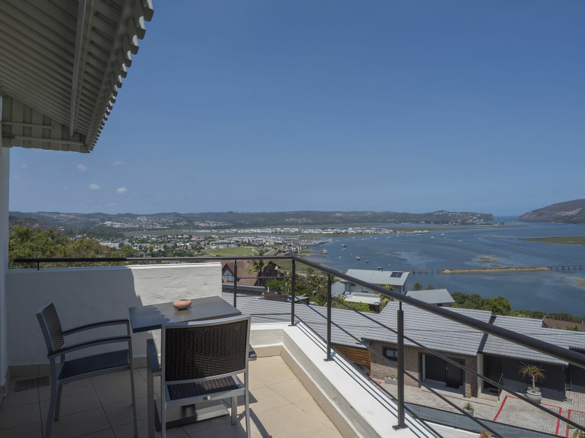 Villa Afrikana Guest Suites By Knysna Paradise Collection Buitenkant foto